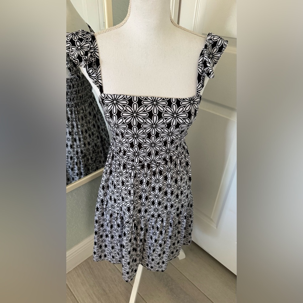 Kenny Flowers Black and White Floral Dress Size XS
